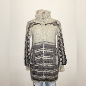 Cat & Jack Women's Turtleneck Sweater - Cream and Gray